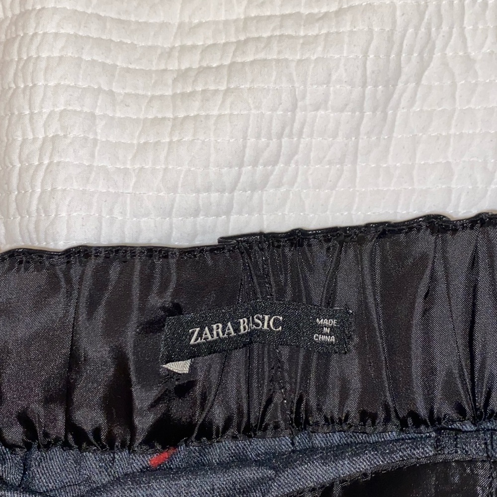 Zara Basic Leather Skirt - image 3